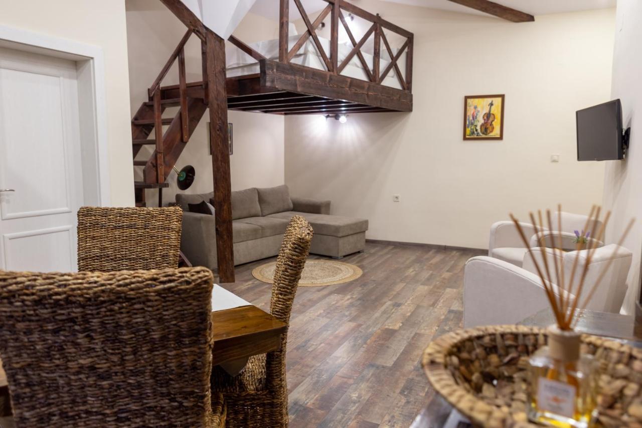 Central Loft Plovdiv Esterno foto